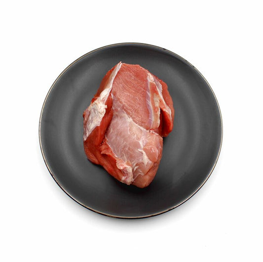 Bravčové stehno bez kosti v celku cca 900g Bognár